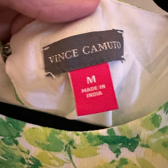 VINCE CAMUTO Woman Blooming Brights Emerald floral ruffle sleeve blouse NWT M - Picture 6 of 14